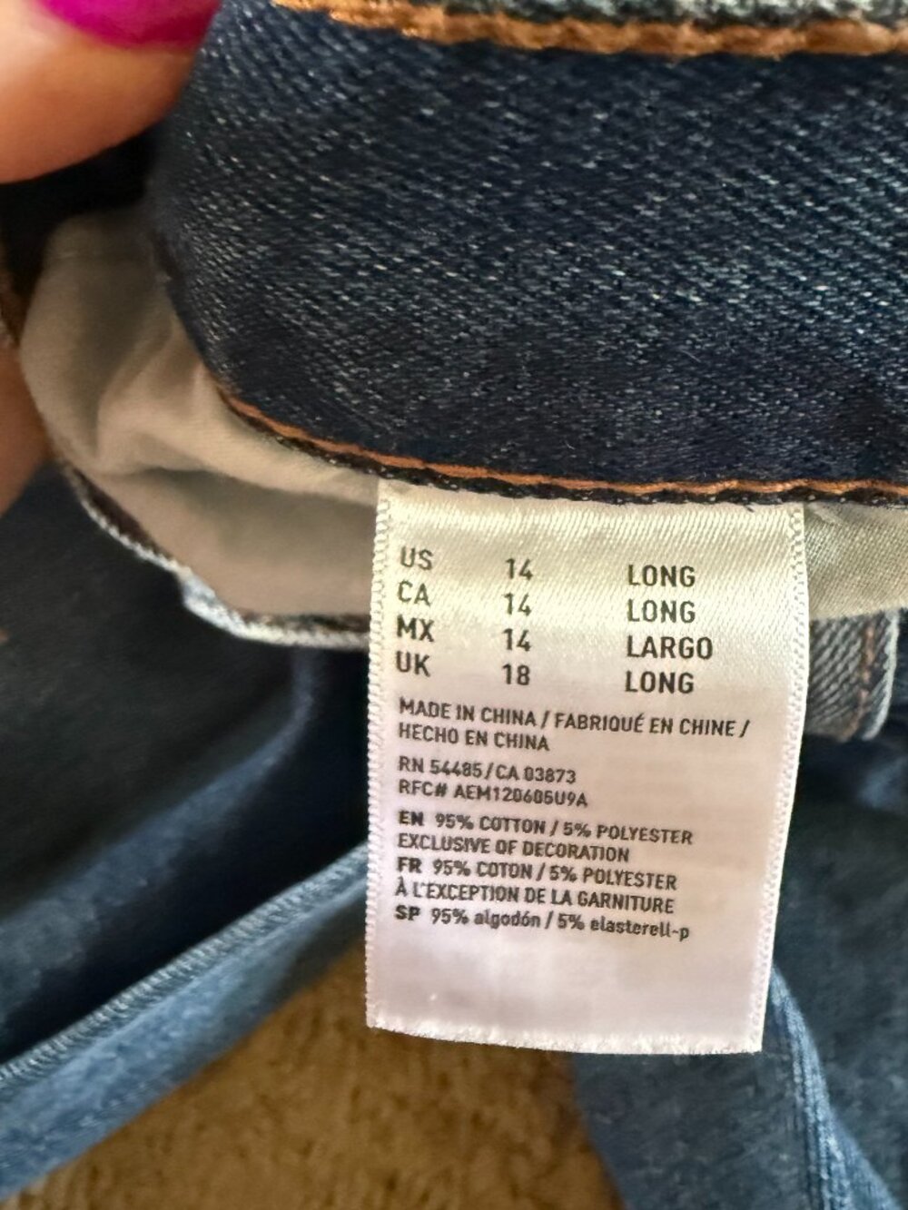 American Eagle High Rise Medium Wash Mom Jean - Size 14 Long - Picture 4 of 11